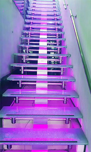 Stair-m300x500